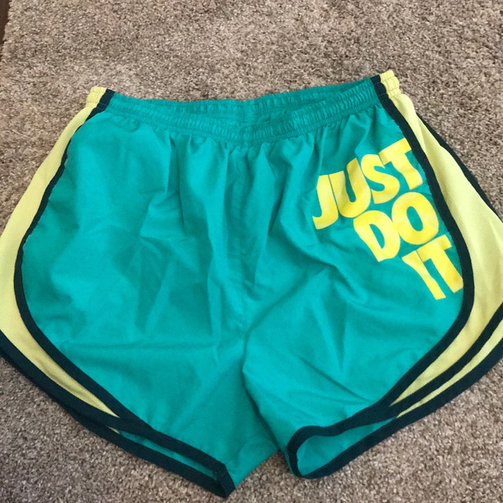 Nike tempo running shorts
